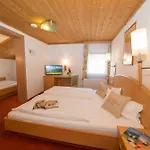Hotel Glasererhaus 3*