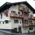Hotel Glasererhaus 3*