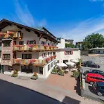 Glasererhaus 3*