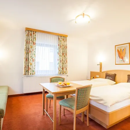 Hotel Glasererhaus 3*