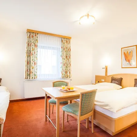 호텔 Glasererhaus 3*