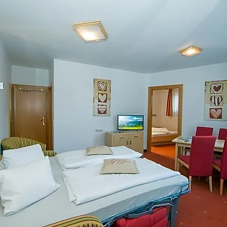 Glasererhaus Hotel 3*