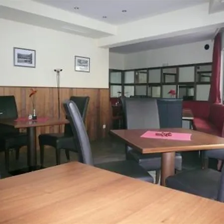 Glasererhaus 젤암제