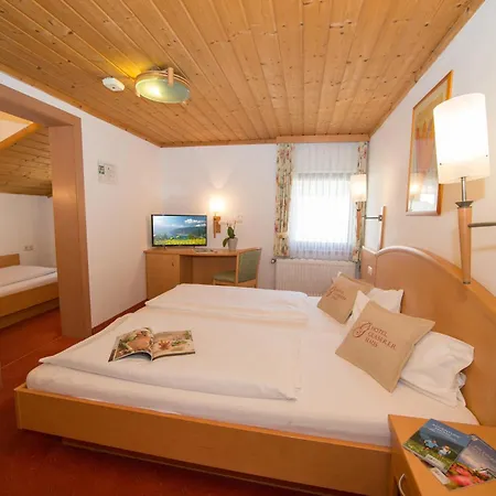 Hotel Glasererhaus 3*