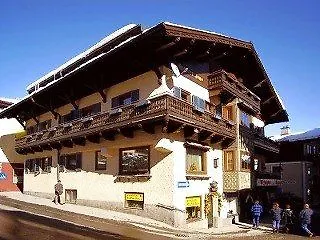Glasererhaus Τσελ αμ Ζέε